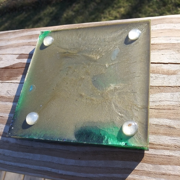 Hand Drawn Filigree Shiny Epoxy Resin Coaster Art - Picture 10 of 12